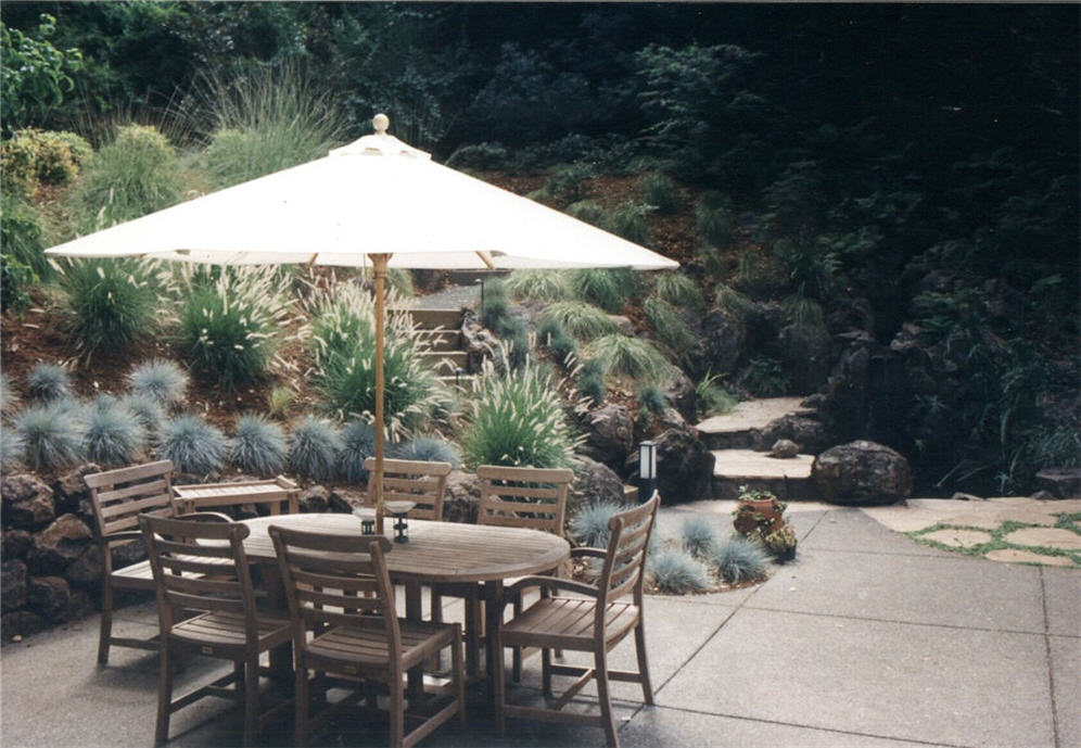 Hillside Dining