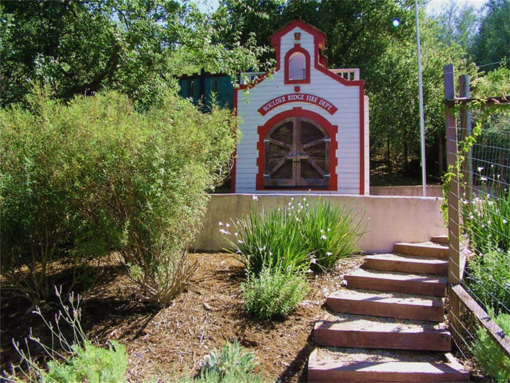 Path to Playhouse